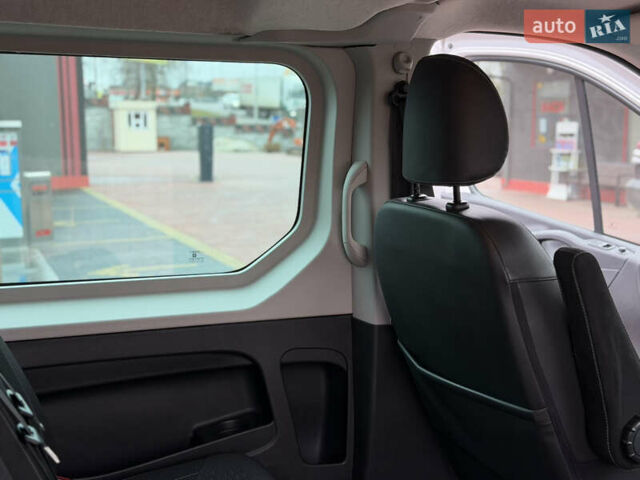 Сірий Опель Віваро, об'ємом двигуна 1.6 л та пробігом 190 тис. км за 15300 $, фото 29 на Automoto.ua