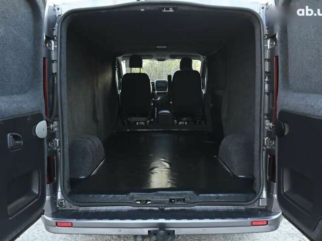 Серый Опель Виваро, объемом двигателя 1.6 л и пробегом 274 тыс. км за 11300 $, фото 24 на Automoto.ua