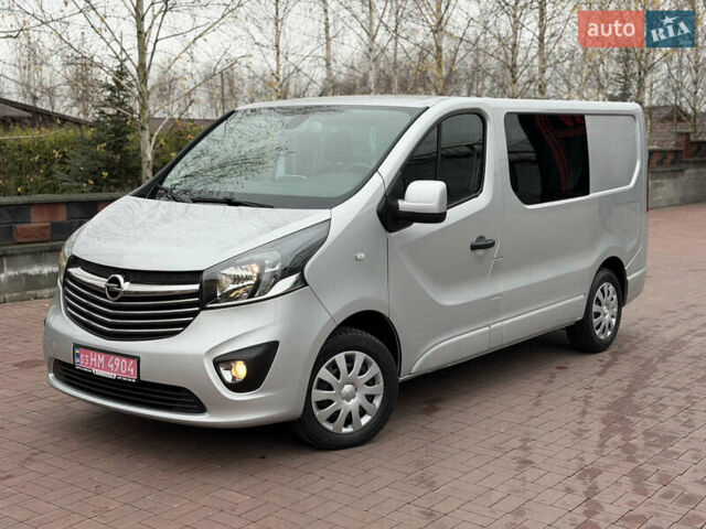 Сірий Опель Віваро, об'ємом двигуна 1.6 л та пробігом 190 тис. км за 15300 $, фото 46 на Automoto.ua