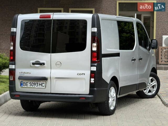 Серый Опель Виваро, объемом двигателя 1.6 л и пробегом 180 тыс. км за 13900 $, фото 15 на Automoto.ua