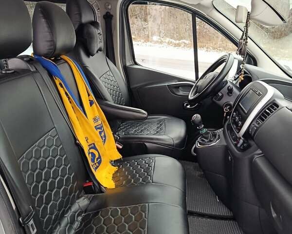 Сірий Опель Віваро, об'ємом двигуна 1.6 л та пробігом 245 тис. км за 14999 $, фото 39 на Automoto.ua