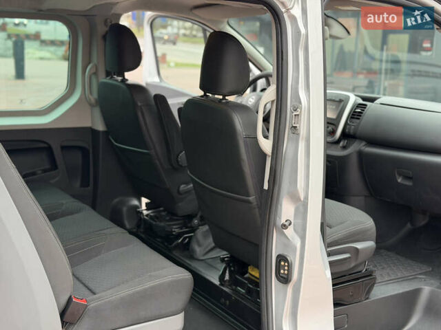 Сірий Опель Віваро, об'ємом двигуна 1.6 л та пробігом 190 тис. км за 15300 $, фото 25 на Automoto.ua