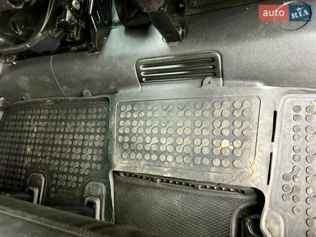 Серый Опель Виваро, объемом двигателя 1.6 л и пробегом 163 тыс. км за 15200 $, фото 18 на Automoto.ua