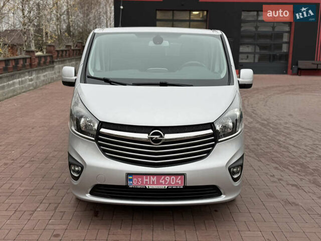 Сірий Опель Віваро, об'ємом двигуна 1.6 л та пробігом 190 тис. км за 15300 $, фото 4 на Automoto.ua