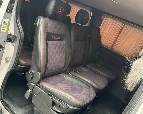 Серый Опель Виваро, объемом двигателя 1.6 л и пробегом 252 тыс. км за 10000 $, фото 8 на Automoto.ua