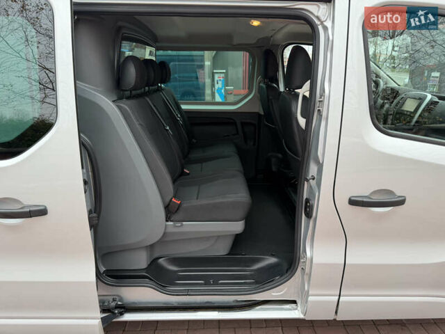 Сірий Опель Віваро, об'ємом двигуна 1.6 л та пробігом 190 тис. км за 15300 $, фото 60 на Automoto.ua