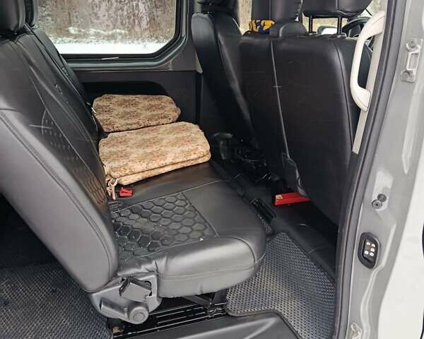 Сірий Опель Віваро, об'ємом двигуна 1.6 л та пробігом 245 тис. км за 14999 $, фото 12 на Automoto.ua