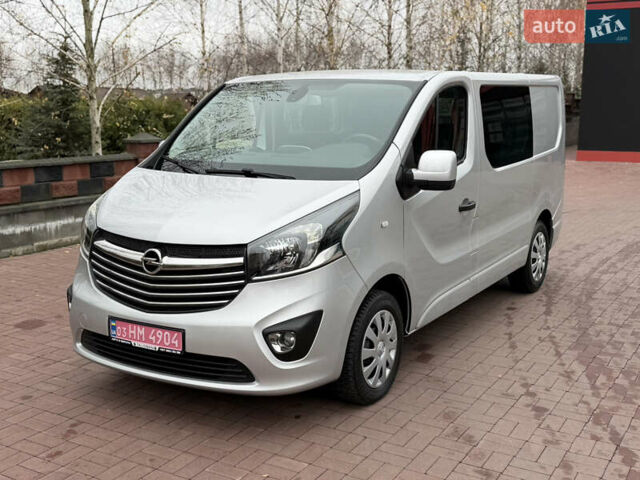 Сірий Опель Віваро, об'ємом двигуна 1.6 л та пробігом 190 тис. км за 15300 $, фото 6 на Automoto.ua