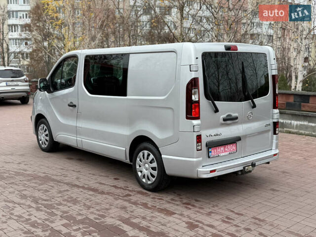 Сірий Опель Віваро, об'ємом двигуна 1.6 л та пробігом 190 тис. км за 15300 $, фото 2 на Automoto.ua