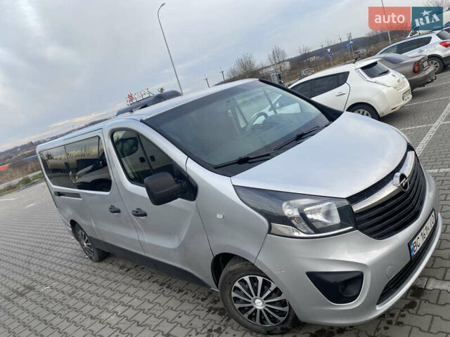 Серый Опель Виваро, объемом двигателя 1.6 л и пробегом 210 тыс. км за 15000 $, фото 10 на Automoto.ua