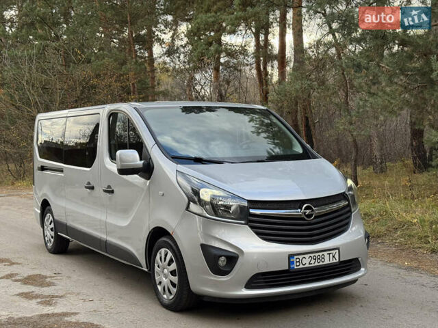 Серый Опель Виваро, объемом двигателя 1.6 л и пробегом 235 тыс. км за 15500 $, фото 5 на Automoto.ua