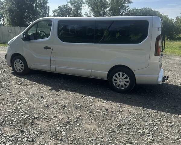 Серый Опель Виваро, объемом двигателя 1.6 л и пробегом 141 тыс. км за 17600 $, фото 8 на Automoto.ua