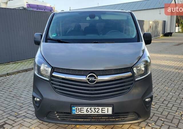 Серый Опель Виваро, объемом двигателя 1.6 л и пробегом 310 тыс. км за 15900 $, фото 16 на Automoto.ua