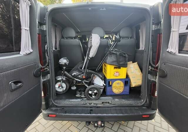 Серый Опель Виваро, объемом двигателя 1.6 л и пробегом 310 тыс. км за 15900 $, фото 35 на Automoto.ua