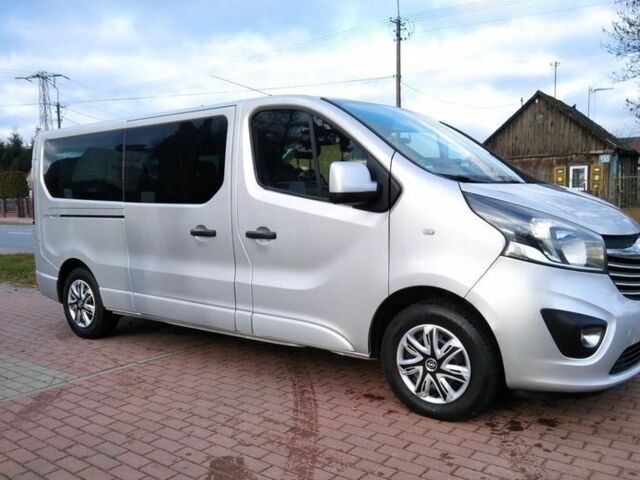 Сірий Опель Віваро, об'ємом двигуна 1.6 л та пробігом 227 тис. км за 10000 $, фото 3 на Automoto.ua