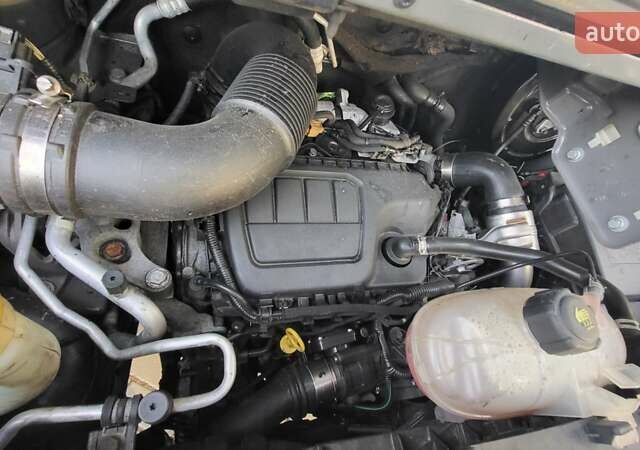 Серый Опель Виваро, объемом двигателя 1.6 л и пробегом 310 тыс. км за 15900 $, фото 38 на Automoto.ua