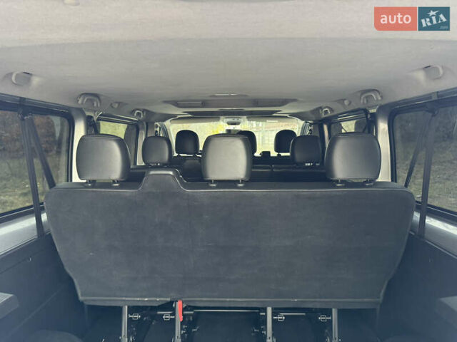 Серый Опель Виваро, объемом двигателя 1.6 л и пробегом 235 тыс. км за 15500 $, фото 23 на Automoto.ua