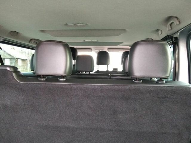 Сірий Опель Віваро, об'ємом двигуна 1.6 л та пробігом 227 тис. км за 10000 $, фото 15 на Automoto.ua