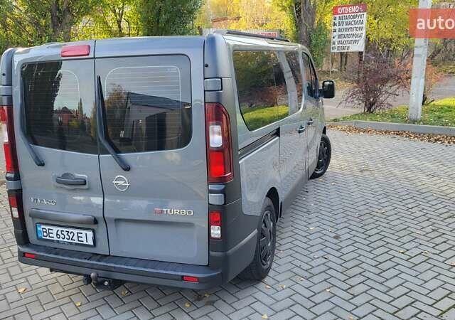 Серый Опель Виваро, объемом двигателя 1.6 л и пробегом 310 тыс. км за 15900 $, фото 7 на Automoto.ua