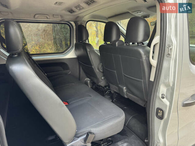 Серый Опель Виваро, объемом двигателя 1.6 л и пробегом 235 тыс. км за 15500 $, фото 21 на Automoto.ua
