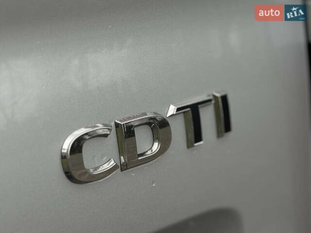 Серый Опель Виваро, объемом двигателя 1.6 л и пробегом 184 тыс. км за 16800 $, фото 28 на Automoto.ua