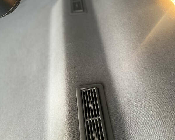 Серый Опель Виваро, объемом двигателя 1.6 л и пробегом 210 тыс. км за 15000 $, фото 25 на Automoto.ua