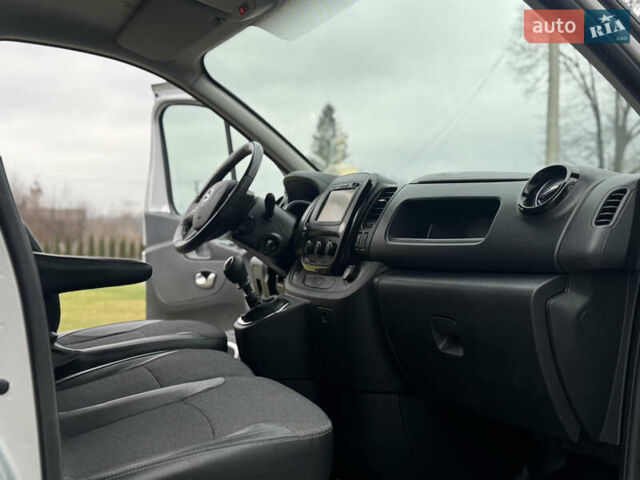 Серый Опель Виваро, объемом двигателя 1.6 л и пробегом 184 тыс. км за 16800 $, фото 57 на Automoto.ua