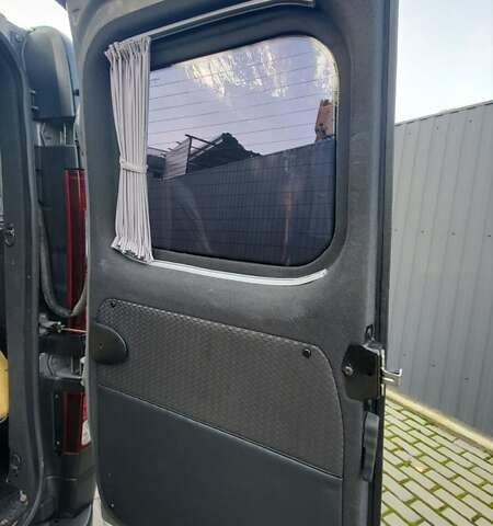 Серый Опель Виваро, объемом двигателя 1.6 л и пробегом 310 тыс. км за 15900 $, фото 33 на Automoto.ua