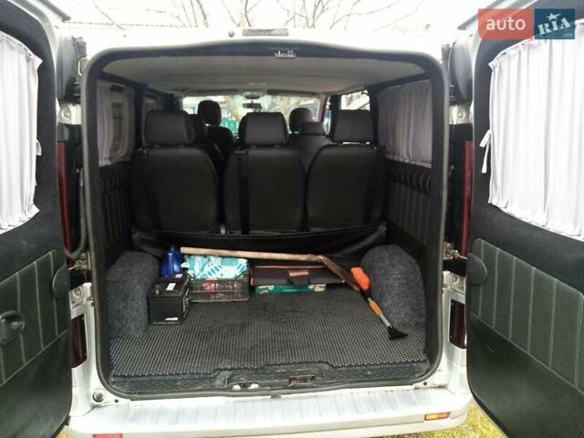 Серый Опель Виваро, объемом двигателя 1.6 л и пробегом 259 тыс. км за 17800 $, фото 13 на Automoto.ua