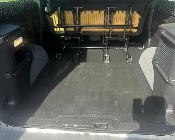 Серый Опель Виваро, объемом двигателя 1.6 л и пробегом 141 тыс. км за 17600 $, фото 26 на Automoto.ua