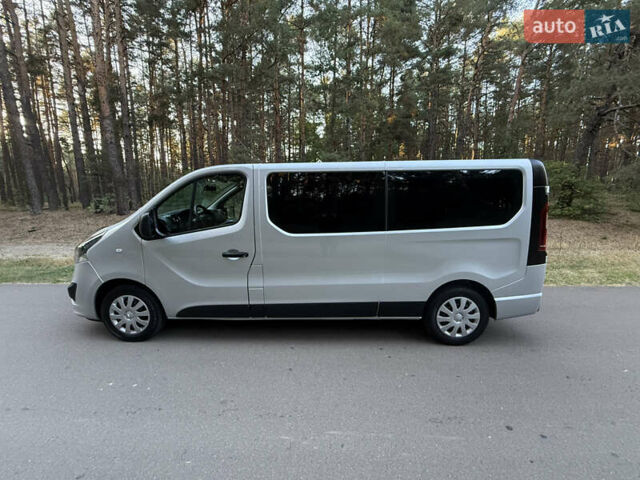 Серый Опель Виваро, объемом двигателя 1.6 л и пробегом 287 тыс. км за 17800 $, фото 55 на Automoto.ua