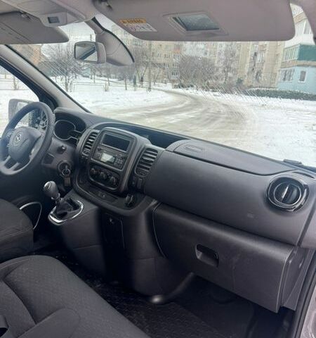 Сірий Опель Віваро, об'ємом двигуна 1.6 л та пробігом 239 тис. км за 15800 $, фото 19 на Automoto.ua