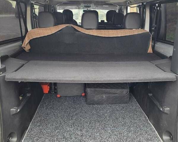 Сірий Опель Віваро, об'ємом двигуна 1.6 л та пробігом 220 тис. км за 18500 $, фото 7 на Automoto.ua