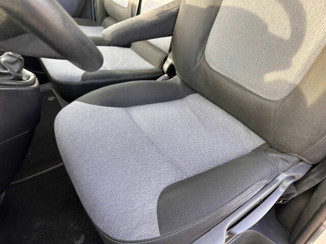 Серый Опель Виваро, объемом двигателя 1.6 л и пробегом 103 тыс. км за 17000 $, фото 14 на Automoto.ua