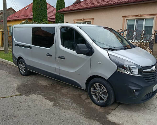 Сірий Опель Віваро, об'ємом двигуна 1.6 л та пробігом 298 тис. км за 16600 $, фото 1 на Automoto.ua