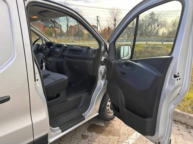 Серый Опель Виваро, объемом двигателя 1.6 л и пробегом 103 тыс. км за 17000 $, фото 11 на Automoto.ua