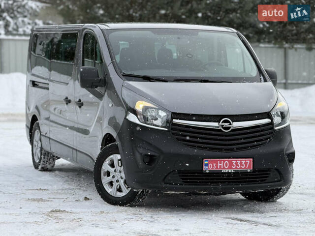 Серый Опель Виваро, объемом двигателя 1.6 л и пробегом 199 тыс. км за 16700 $, фото 19 на Automoto.ua