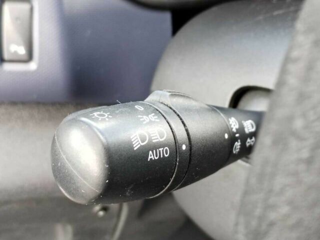 Сірий Опель Віваро, об'ємом двигуна 1.6 л та пробігом 249 тис. км за 5467 $, фото 6 на Automoto.ua