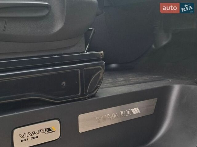 Сірий Опель Віваро, об'ємом двигуна 1.6 л та пробігом 250 тис. км за 19500 $, фото 9 на Automoto.ua