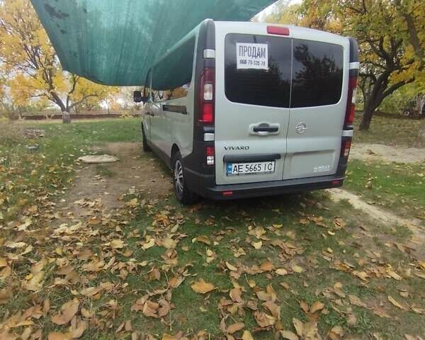Серый Опель Виваро, объемом двигателя 1.6 л и пробегом 256 тыс. км за 17500 $, фото 22 на Automoto.ua