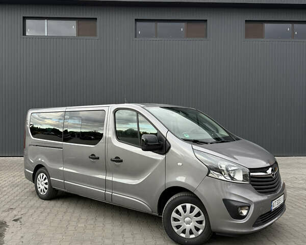 Сірий Опель Віваро, об'ємом двигуна 1.6 л та пробігом 98 тис. км за 20900 $, фото 1 на Automoto.ua