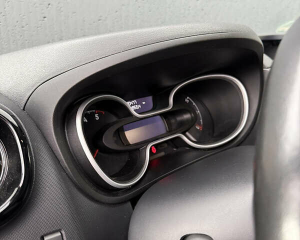 Сірий Опель Віваро, об'ємом двигуна 1.6 л та пробігом 98 тис. км за 20900 $, фото 16 на Automoto.ua