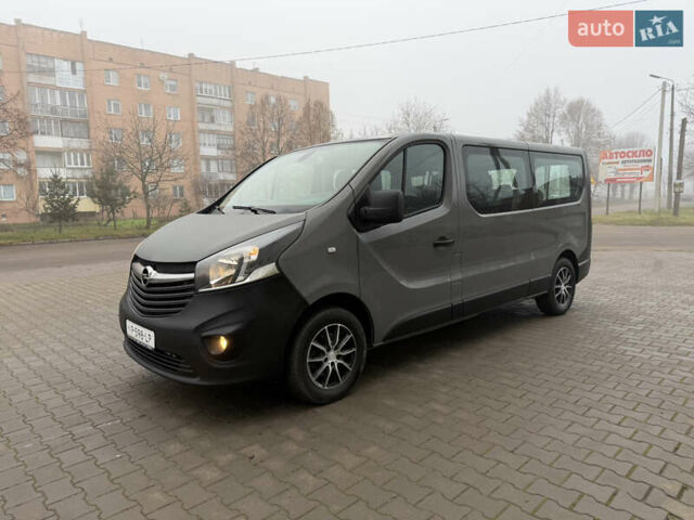 Серый Опель Виваро, объемом двигателя 0 л и пробегом 184 тыс. км за 20500 $, фото 1 на Automoto.ua