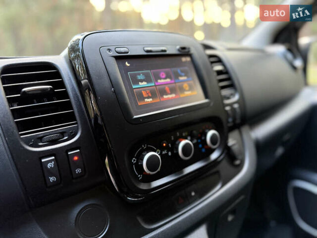 Серый Опель Виваро, объемом двигателя 1.6 л и пробегом 187 тыс. км за 19999 $, фото 37 на Automoto.ua