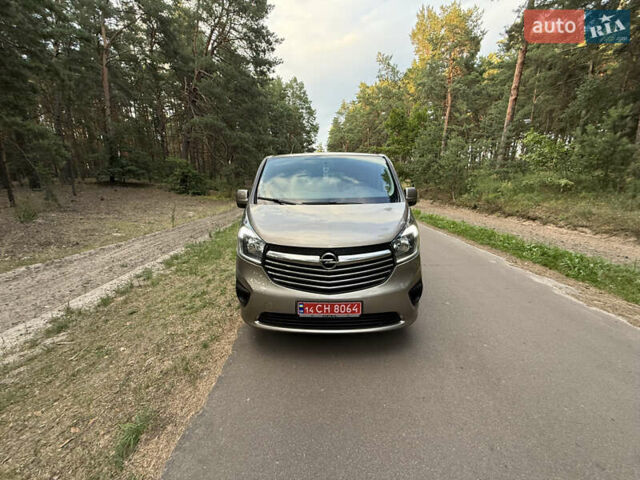 Серый Опель Виваро, объемом двигателя 1.6 л и пробегом 187 тыс. км за 19999 $, фото 58 на Automoto.ua