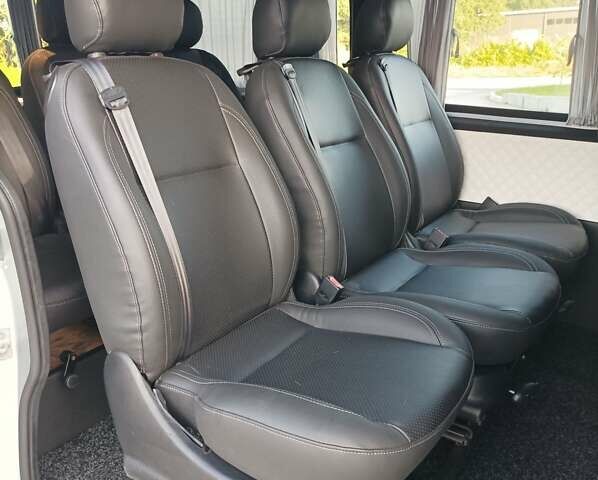 Серый Опель Виваро, объемом двигателя 1.6 л и пробегом 290 тыс. км за 22400 $, фото 19 на Automoto.ua