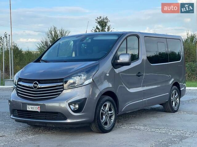 Серый Опель Виваро, объемом двигателя 1.6 л и пробегом 177 тыс. км за 24900 $, фото 1 на Automoto.ua
