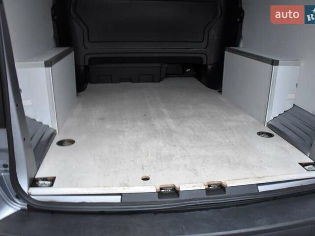 Серый Опель Виваро, объемом двигателя 2 л и пробегом 168 тыс. км за 23900 $, фото 69 на Automoto.ua