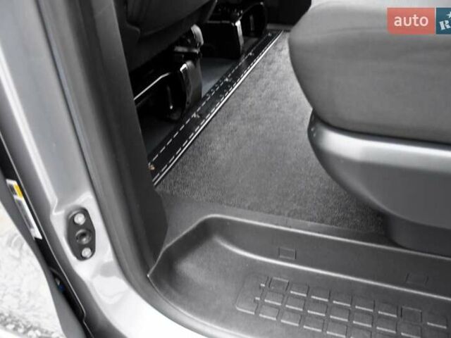 Серый Опель Виваро, объемом двигателя 2 л и пробегом 168 тыс. км за 23900 $, фото 64 на Automoto.ua