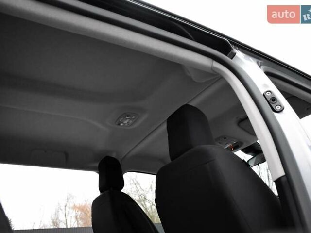 Серый Опель Виваро, объемом двигателя 2 л и пробегом 168 тыс. км за 23900 $, фото 60 на Automoto.ua